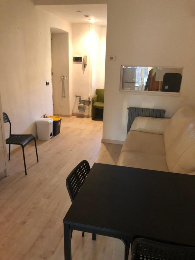 Charming 1-Bed Apartment In Milano Eksteriør bilde