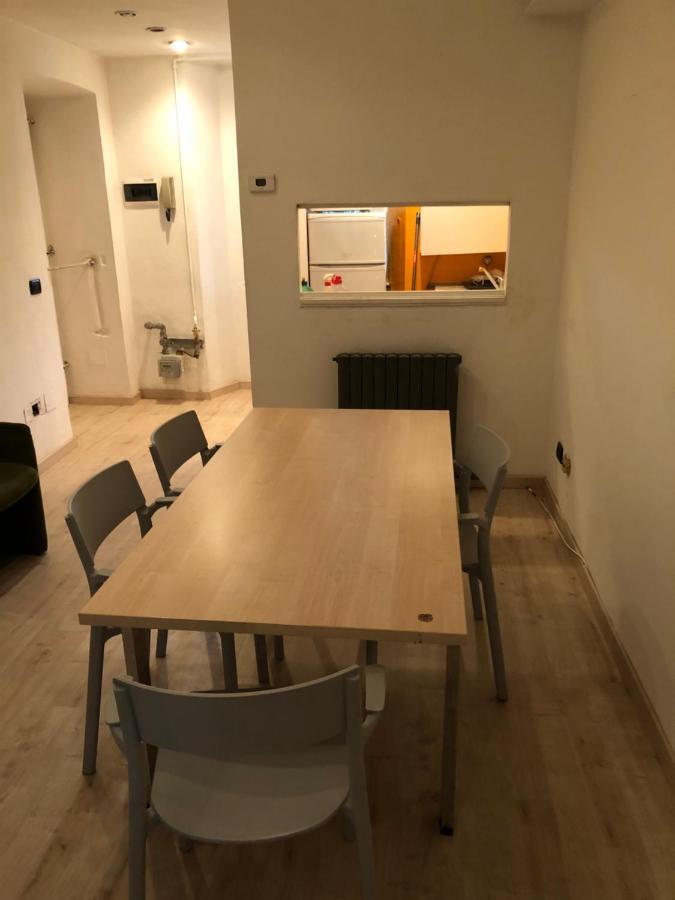 Charming 1-Bed Apartment In Milano Eksteriør bilde