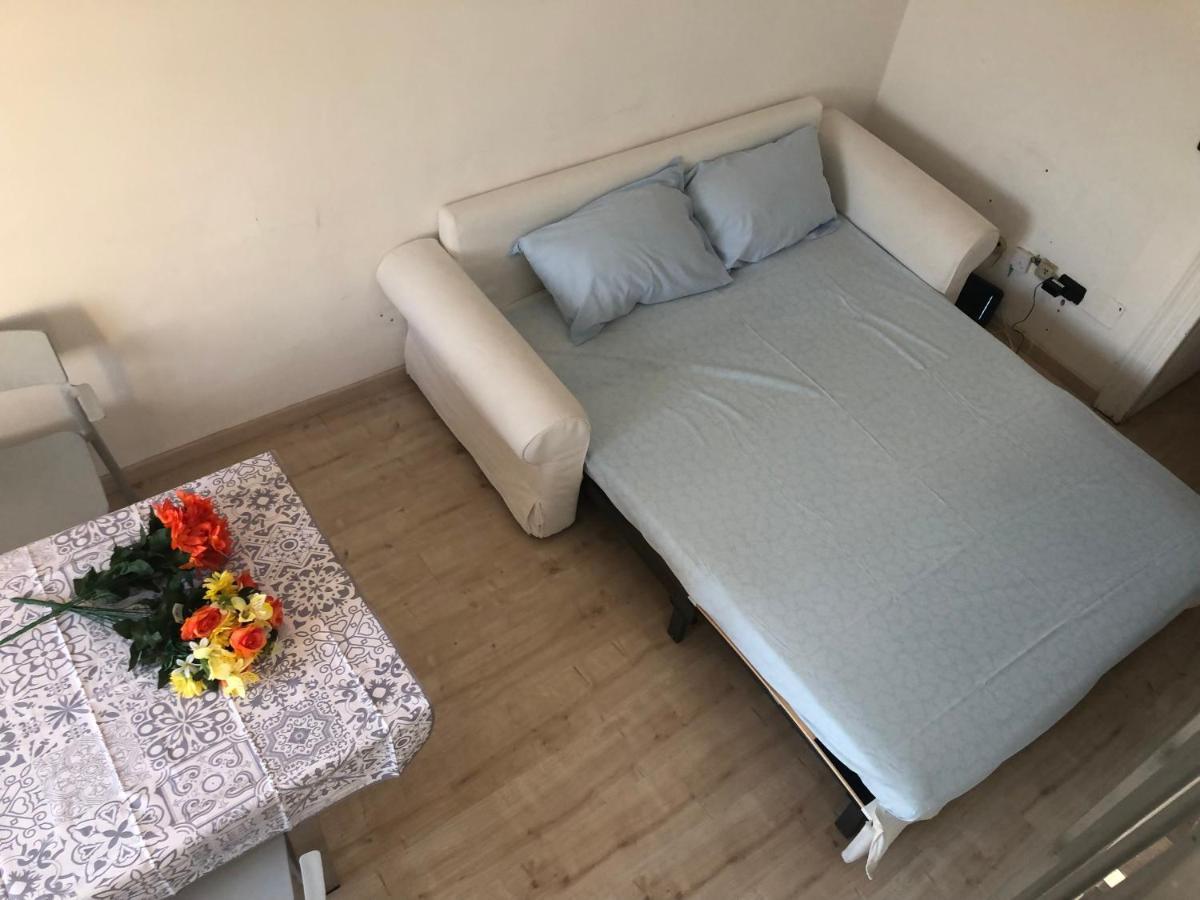 Charming 1-Bed Apartment In Milano Eksteriør bilde